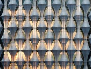 Plasty v architektuře 20. století